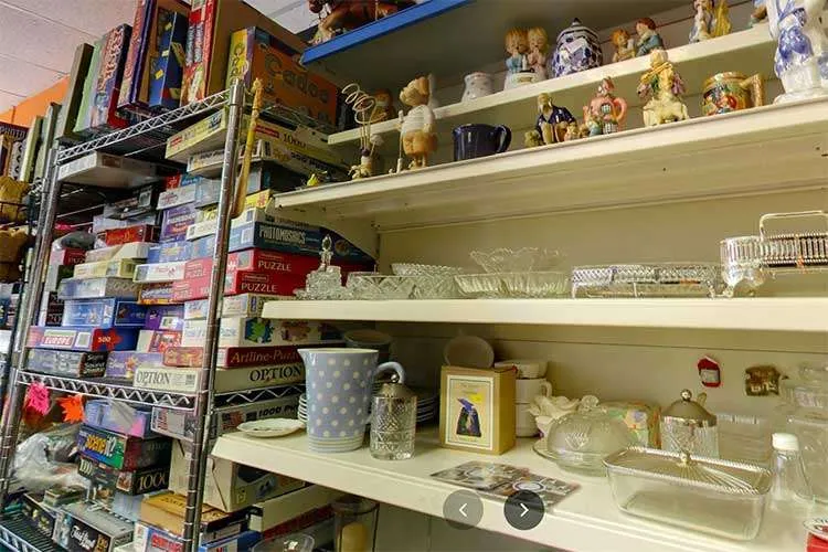 holywell shop